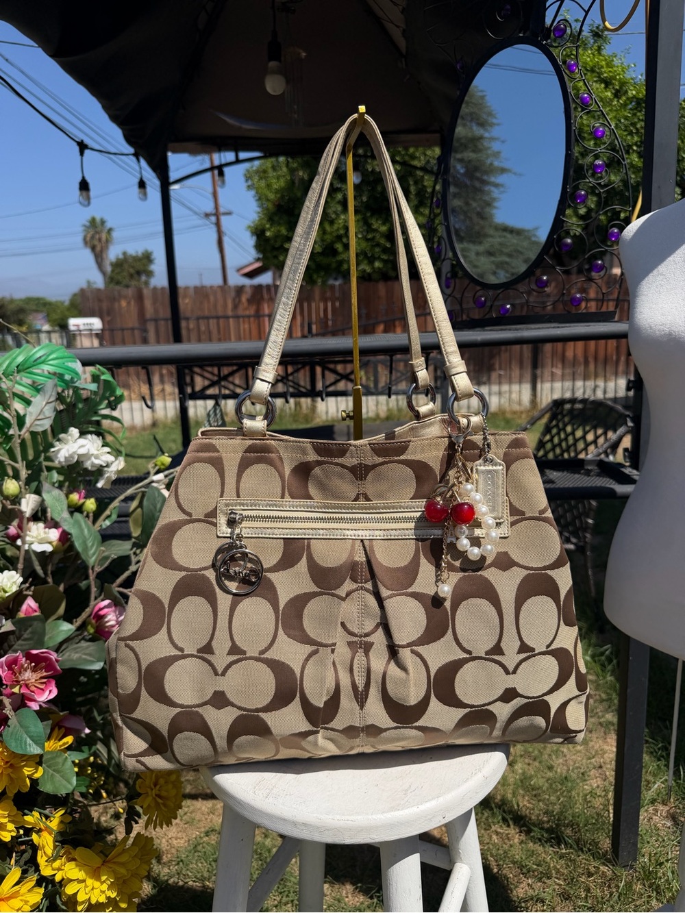 Coach Khaki & Beige Signature Shoulder Tote